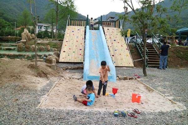 龍坑農場親子露營區(結束營業)