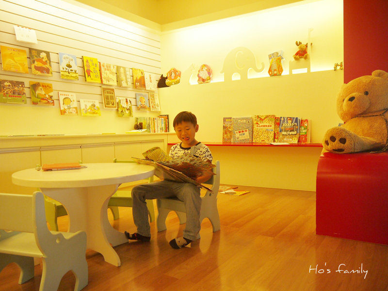Alice café Book親子餐廳(結束營業)
