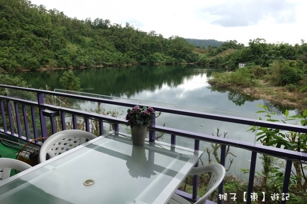 太陽湖畔咖啡館
