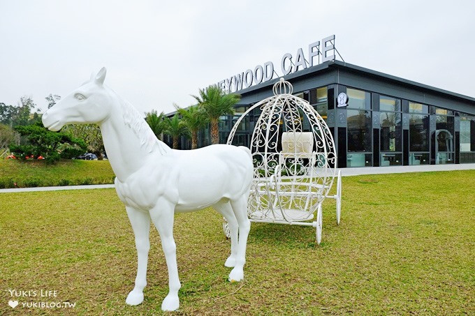 HoneyWoodCafe