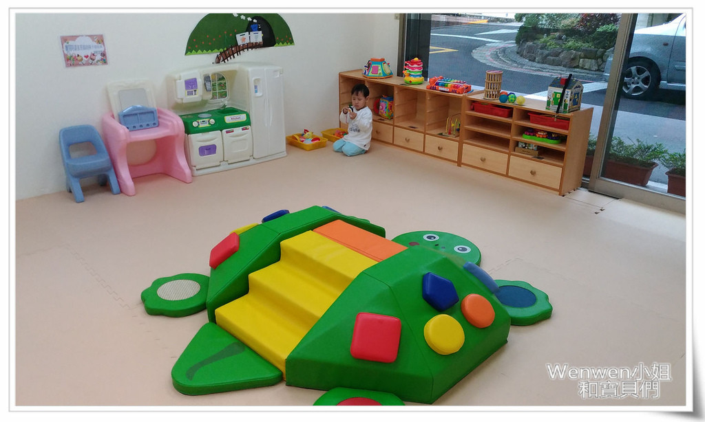 益兒小手動動屋