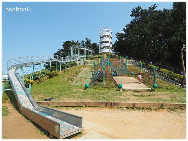 日本沖繩-桃原公園(超長溜滑梯)