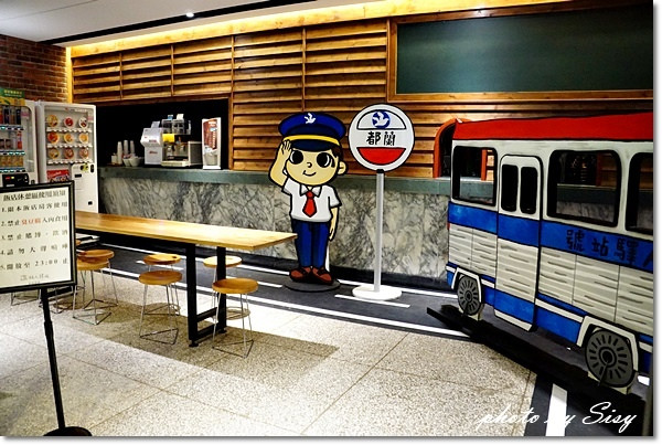 台東旅人驛站鐵花文創館