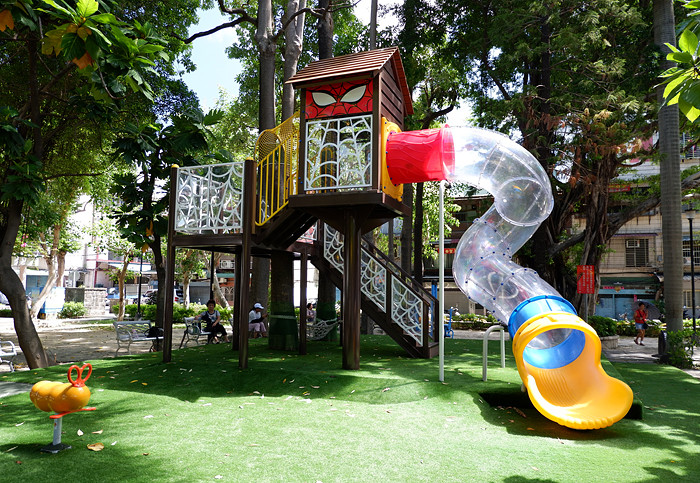 六合公園共融性遊具場(特色遊戲場)