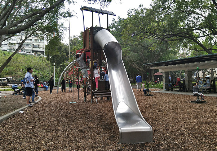 天和公園遊戲場(特色遊戲場)