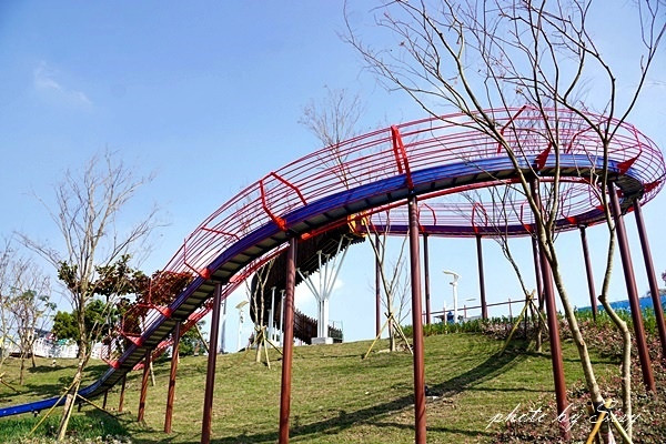 風禾公園(特色遊戲場-超長溜滑梯)