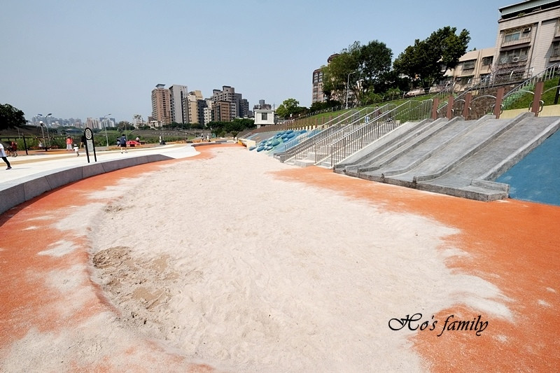 道南河濱公園共融遊戲場(恆光橋河濱公園)(特色遊戲場)