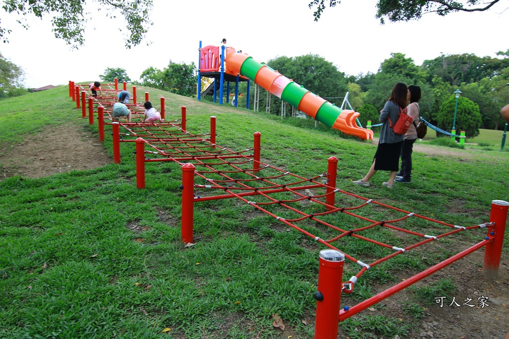 明和公園-地景式遊戲場(特色遊戲場)