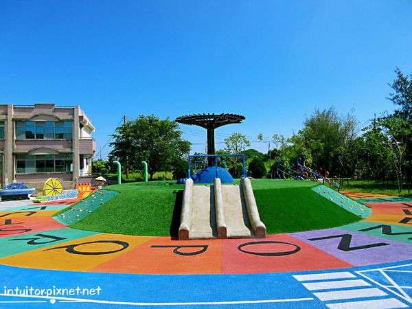 東港3兒童運動公園(特色遊戲場)