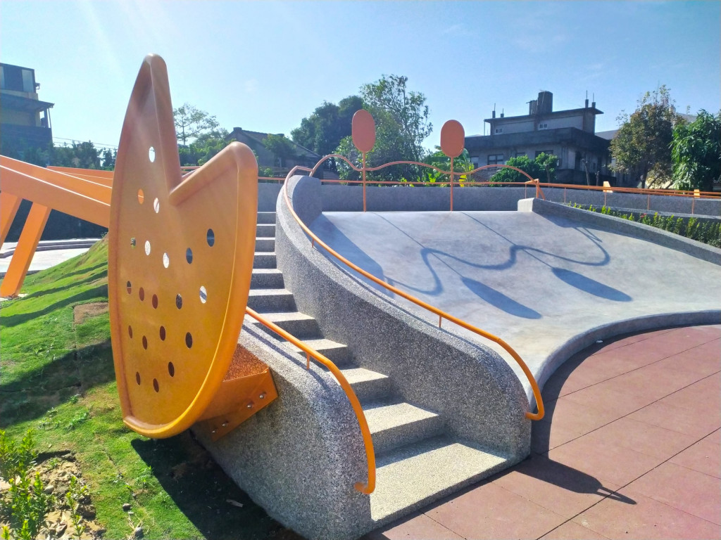 花壇口庄公園(兒八公園 特色遊戲場)