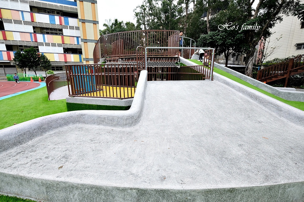 興隆國小共融遊戲場(*特色遊戲場)