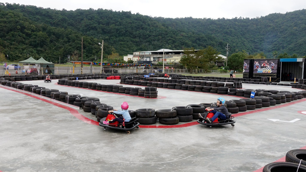 梅花湖卡丁車-小學堂漂移卡丁車(梅花湖店)