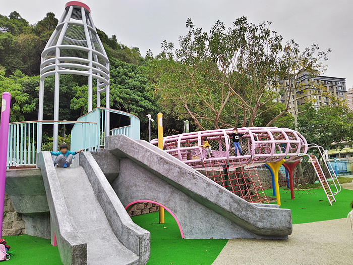 康寧國小-星際樂園(*特色遊戲場)