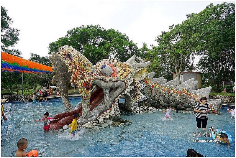 桃園龍潭大池兒童戲水區-龍型戲水滑梯池