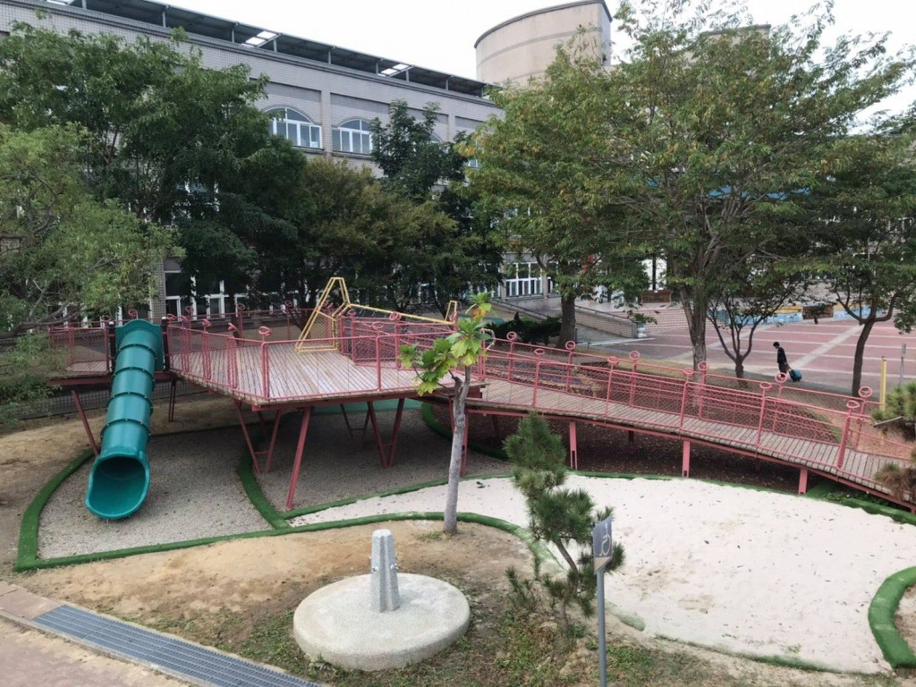 朝山國小-大怪獸遊戲場(特色遊戲場)