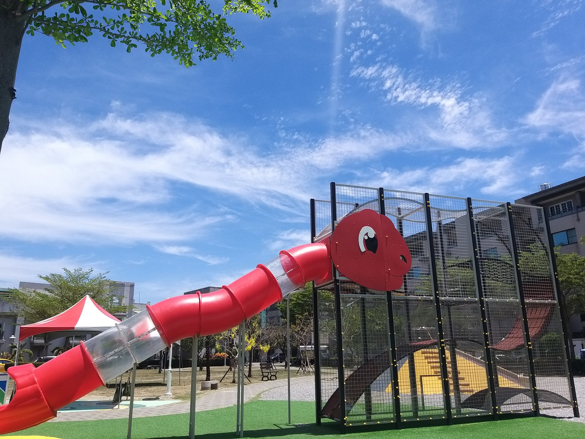 頂美公園(暖暖蛇主題公園-特色遊戲場)