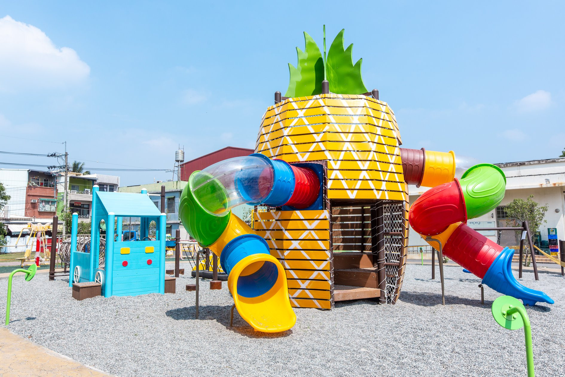 高樹泰山國小(特色遊戲場)
