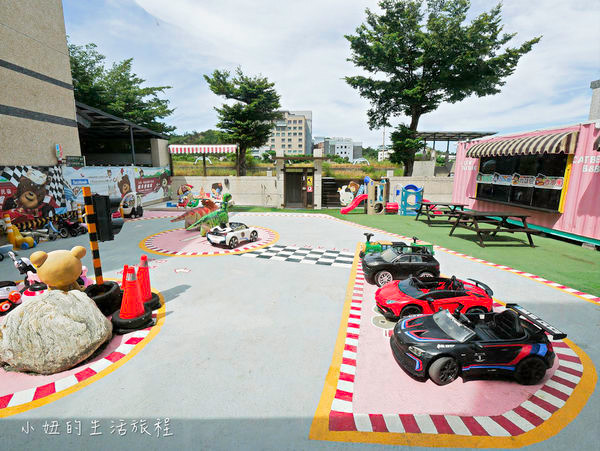 貓追熊親子民宿(溜滑梯、沙坑)