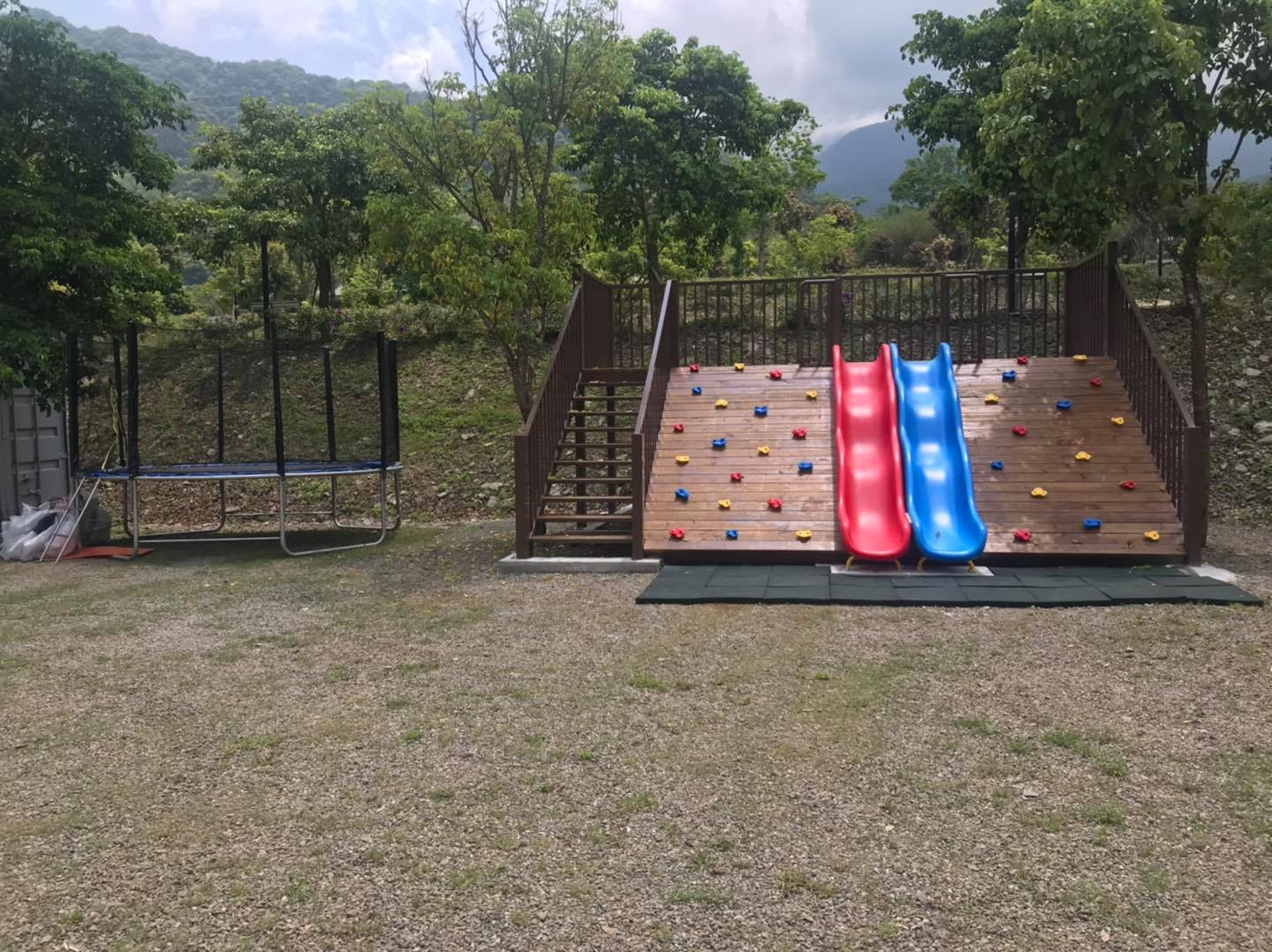 印象尖石露營區(小木屋)