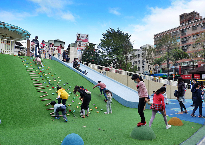 後港新公園(*特色遊戲場)