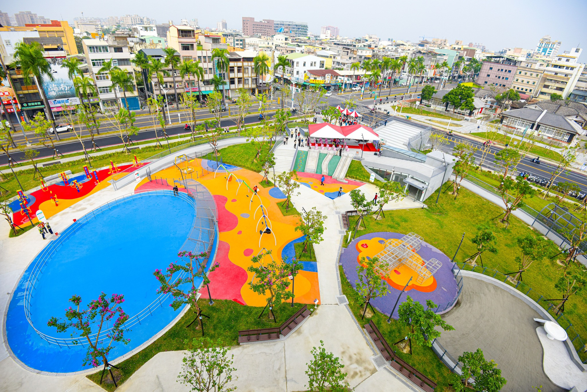 幸福公園停車場(特色遊戲場)
