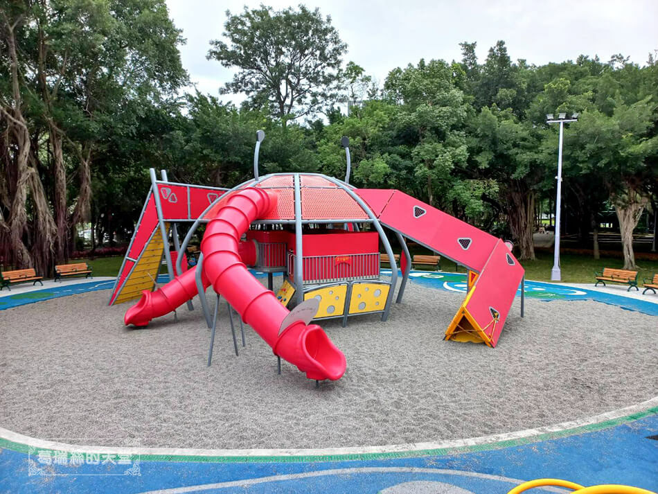 板橋環河公園(特色遊戲場)