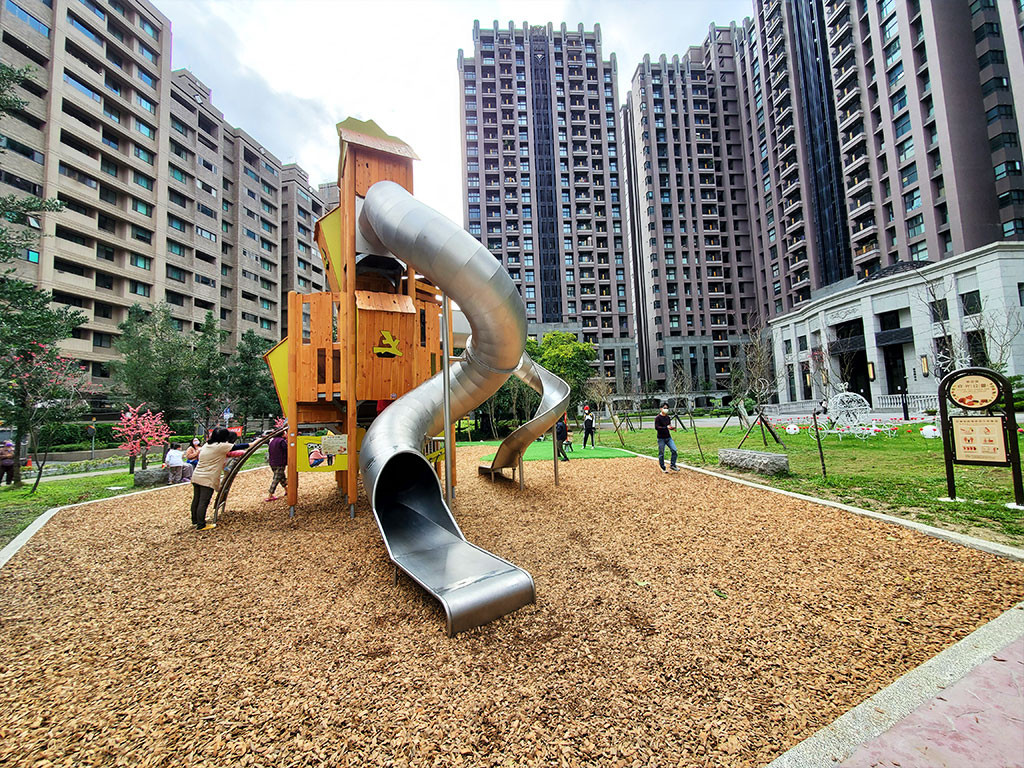 安光公園(特色遊戲場)