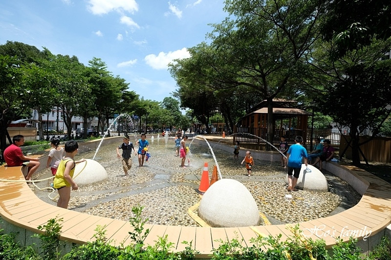 桃園市民族公園(特色遊戲場+戲水池)