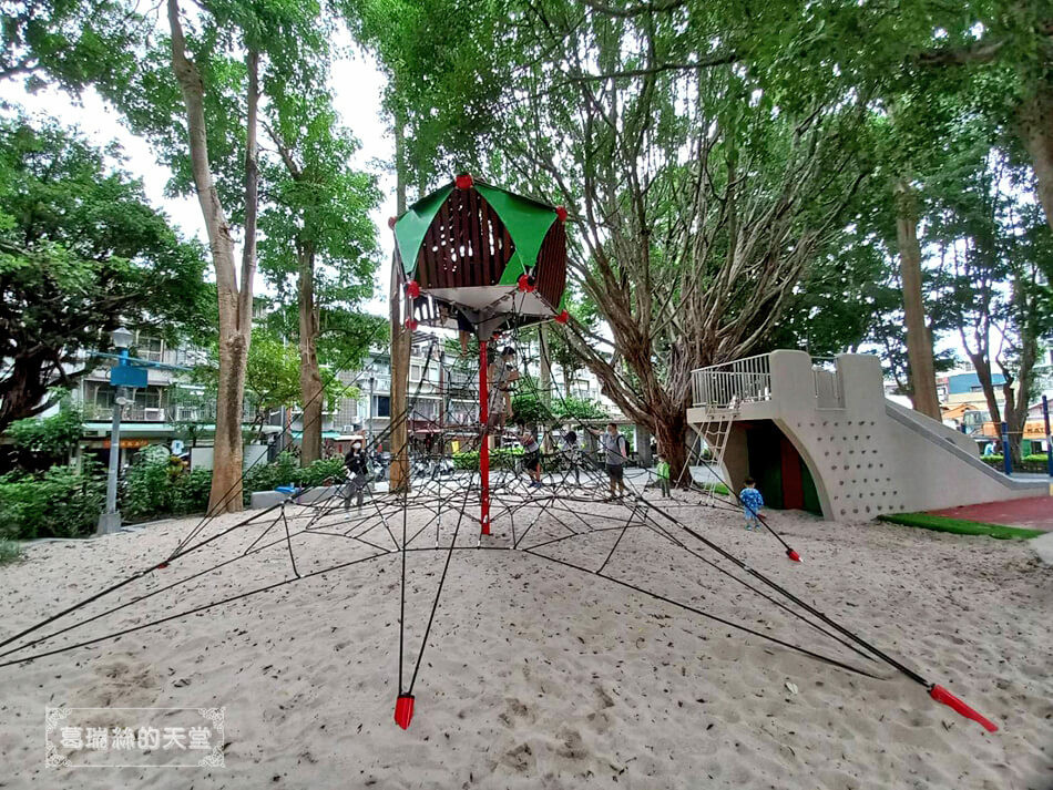 永昌公園(特色遊戲場)