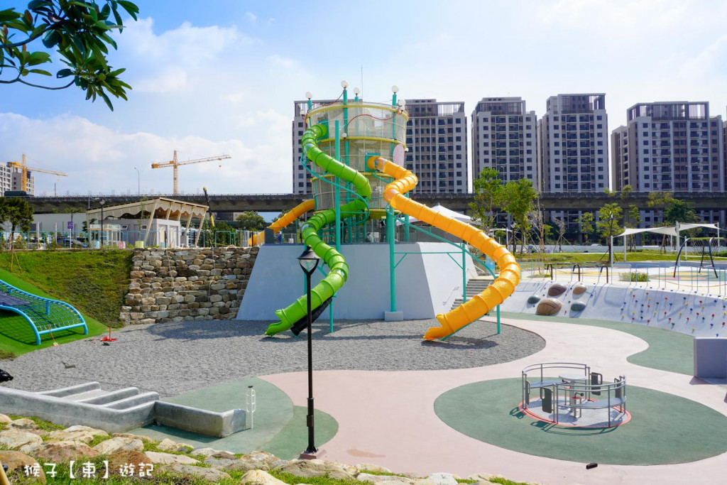 馬卡龍公園(特色遊戲場)(滑步車場)