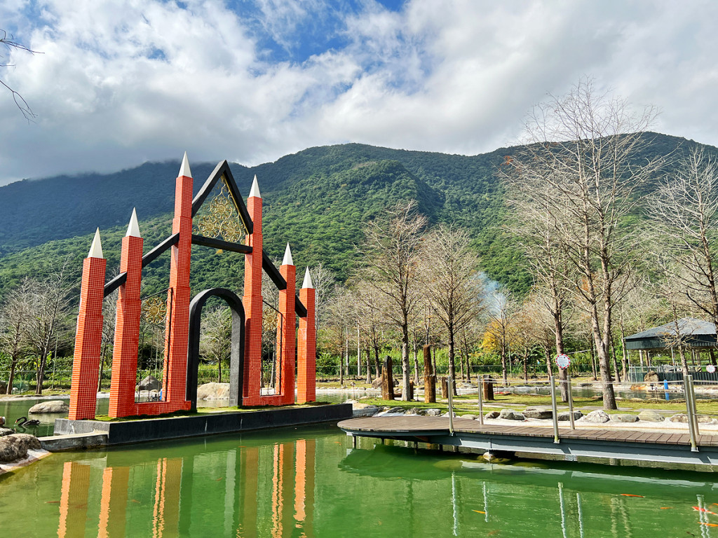 洄瀾灣休閒農場(洄瀾灣景觀餐廳)