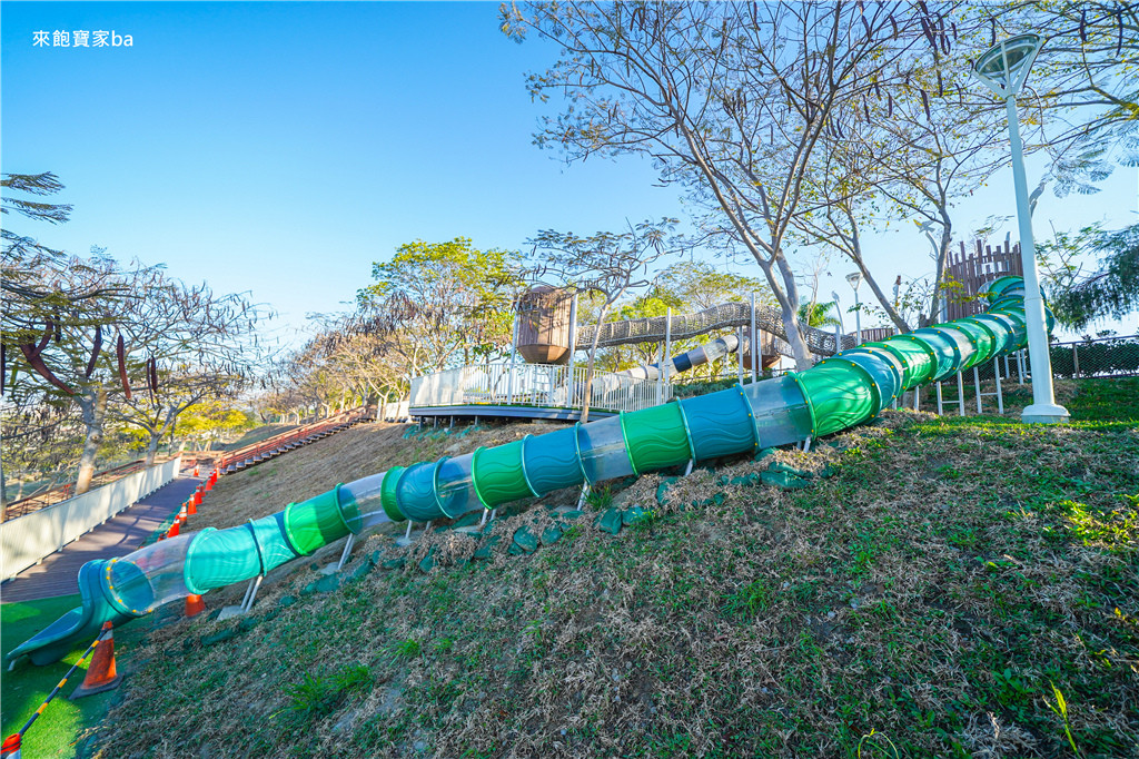 坪鳳公園特色遊戲場