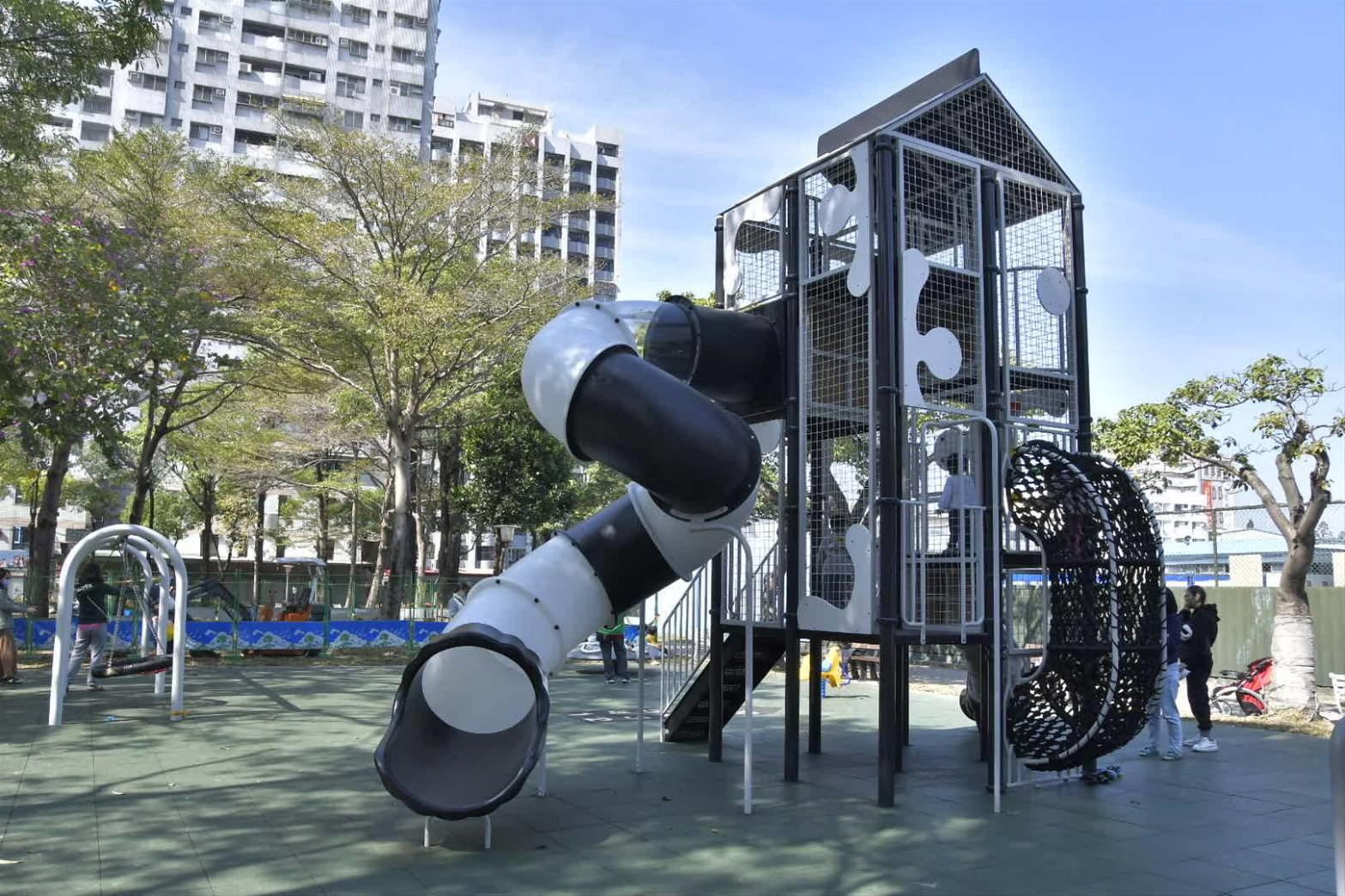 大社公園-牛奶盒遊戲籠(特色遊戲場)