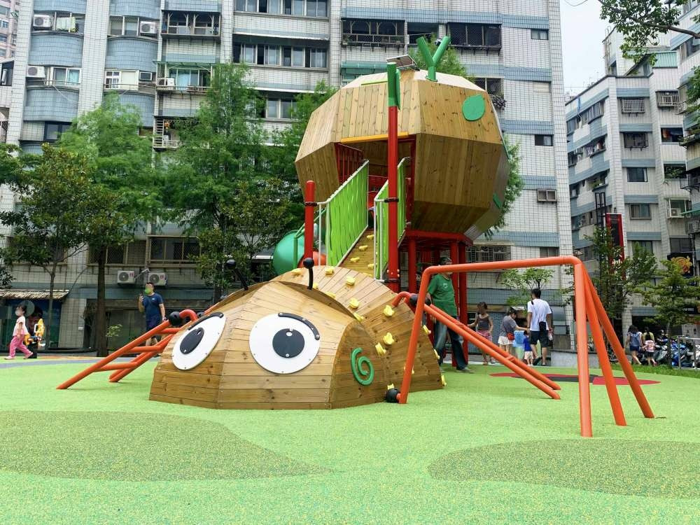 竹圍民生公園(*特色遊戲場)