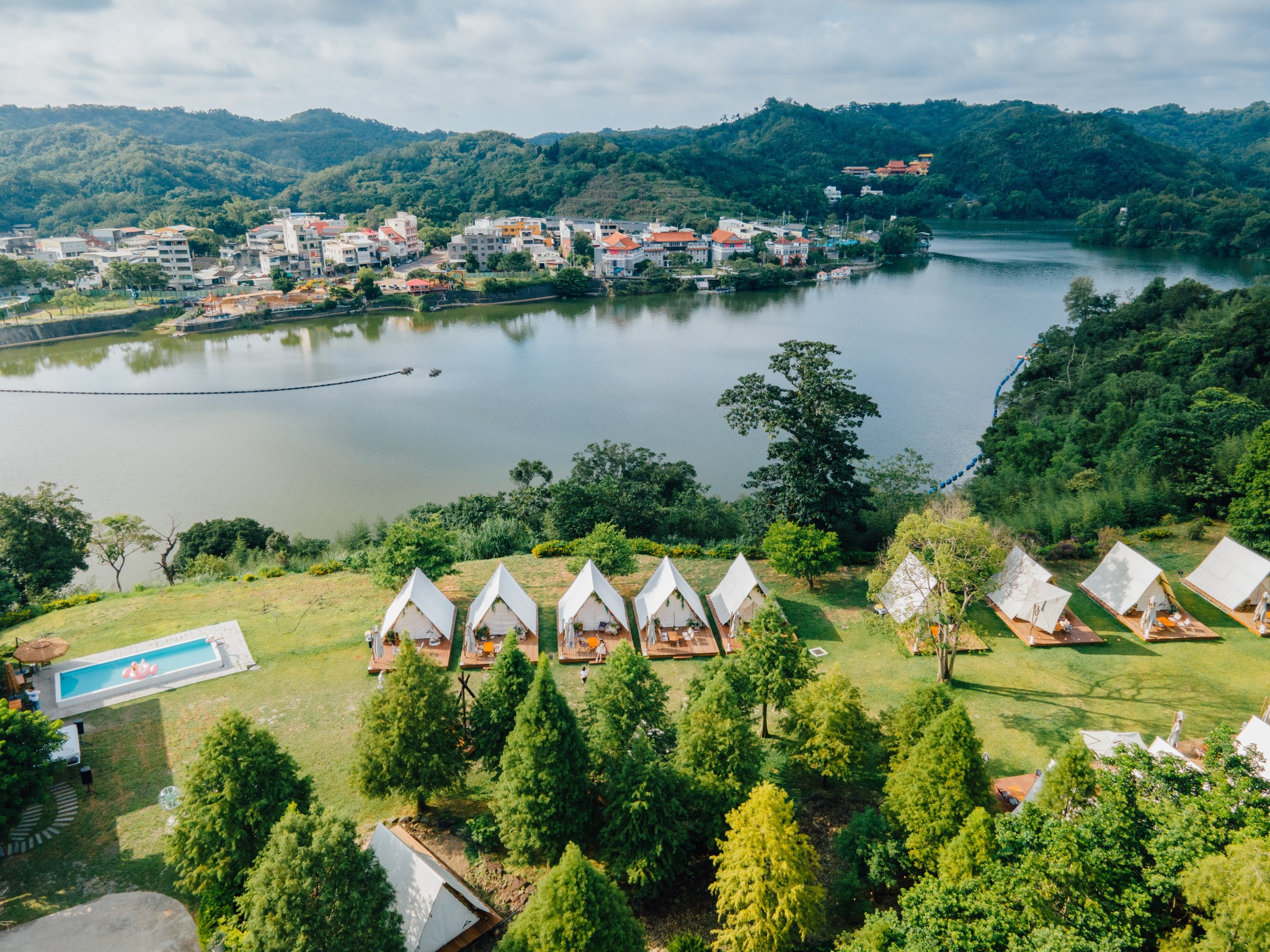 叢林開始Glamping(叢林開始輕奢‧懶人露營Glamping-豪華帳)