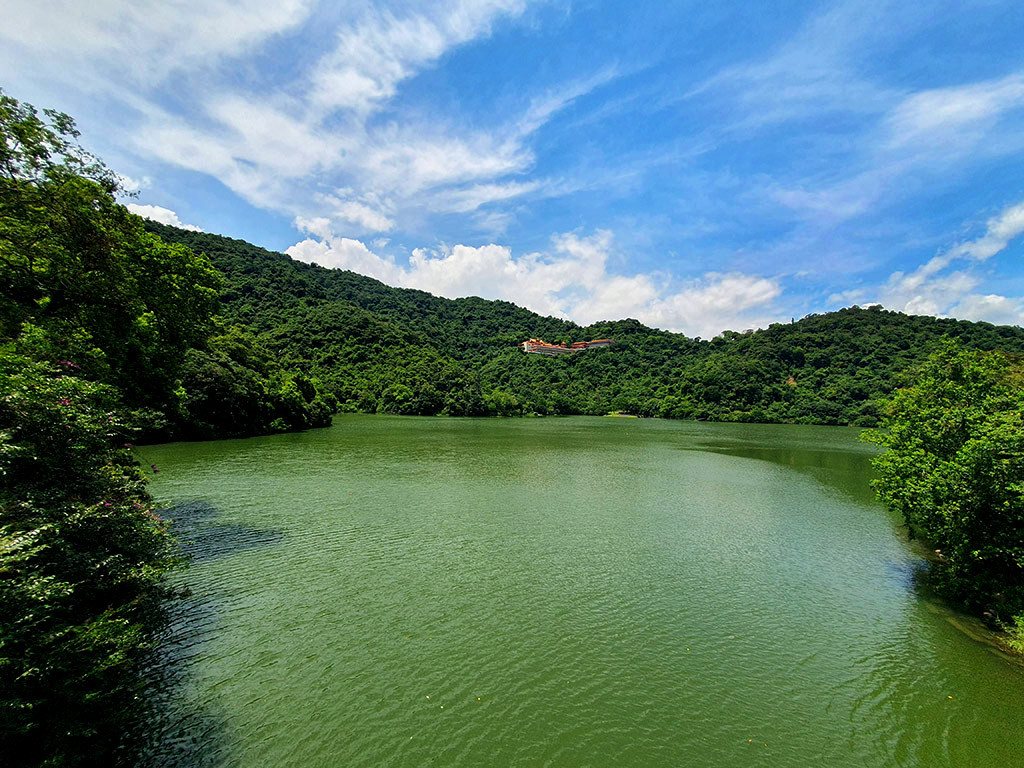 梅花湖