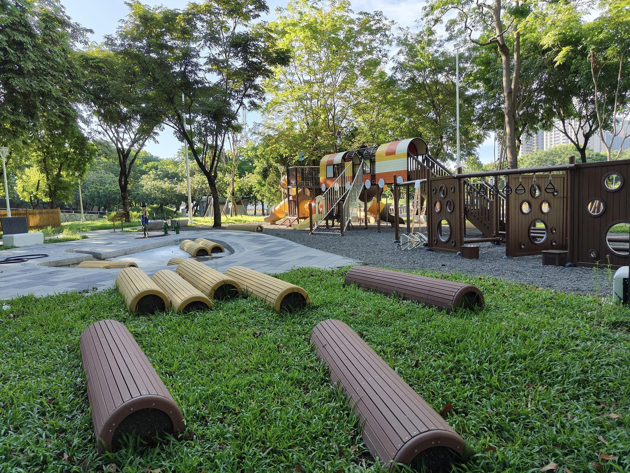 窯樂同盟公園(特色遊戲場)