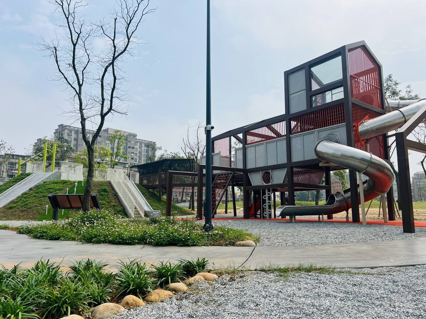 四維兒童公園(眷村主題遊戲場-特色遊戲場)