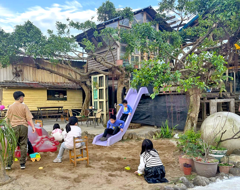 Time 奶奶·樹屋咖啡樂園(Time奶奶樹屋咖啡樂園)