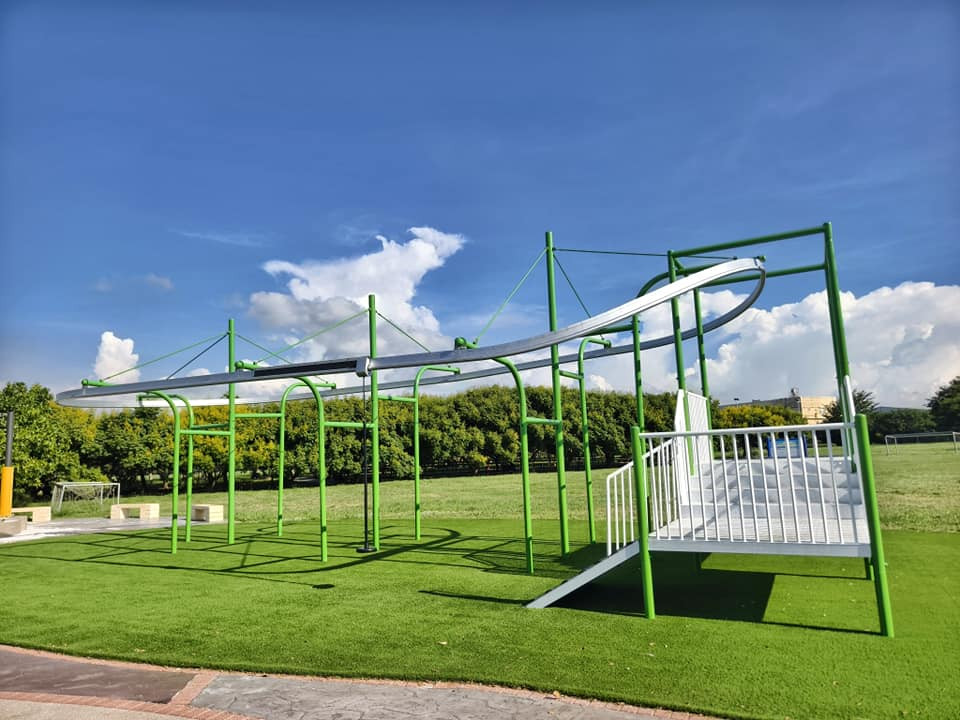 伸港6號公園+中興運動公園(特色遊戲場)(噴泉玩水)